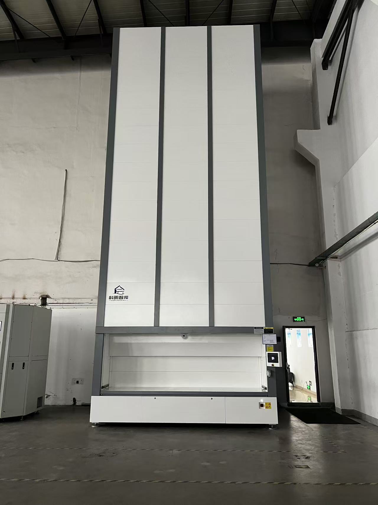 垂直升降货柜的价格一般是多少?从入门到高端配置价格全解析